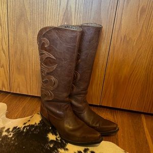 Ariat lyric tall womens zip up boot